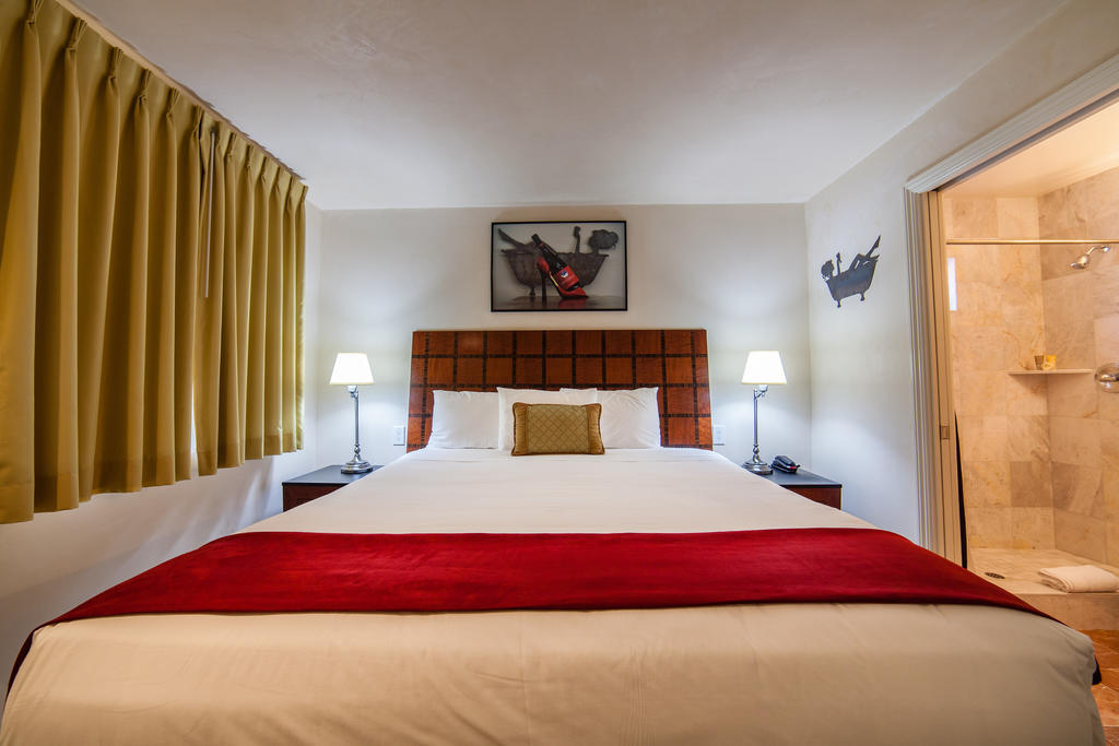 The Vendange Carmel Inn & Suites Номер фото