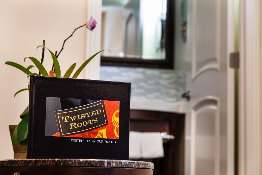 The Vendange Carmel Inn & Suites Экстерьер фото